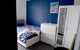 West Kensington - Santorini Apartments
